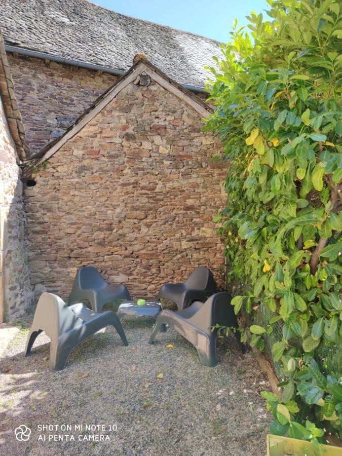 Les Gites De La Bouldoire Renaissance Rignac  Zewnętrze zdjęcie